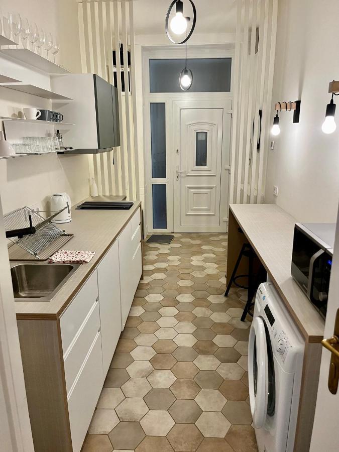 A96 Apartamento Budapeste Exterior foto